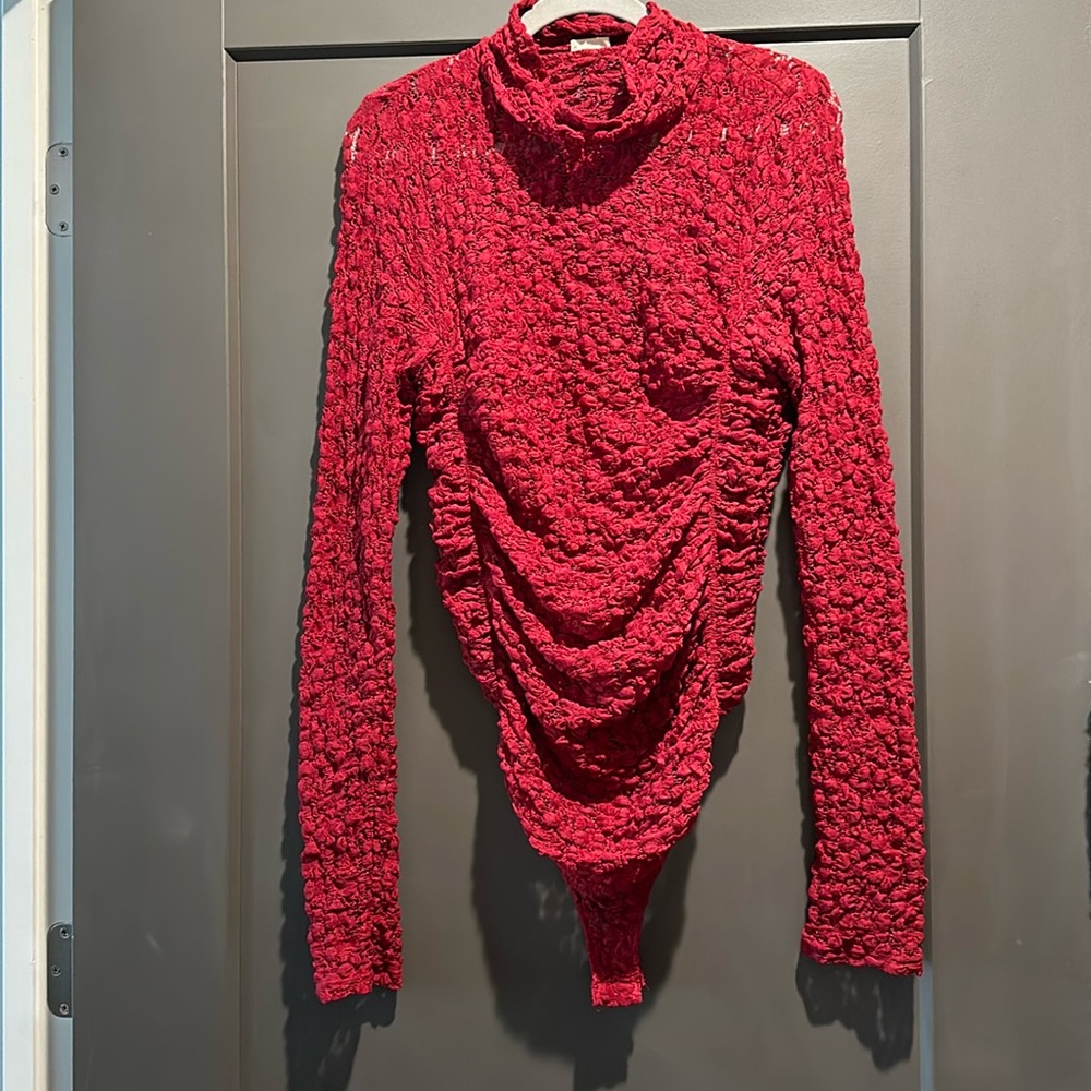 Free People Red crochet long sleeve Bodysuit Size Medium- Never Worn